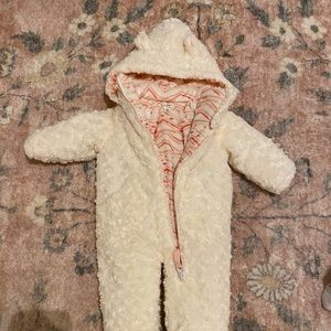 Jessica Simpson baby snow outfit size 6-9 months